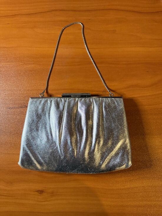 Andé Handbags - Vintage Andé Clutch Purse Women's Silver Metallic Evening Glam Chain Strap